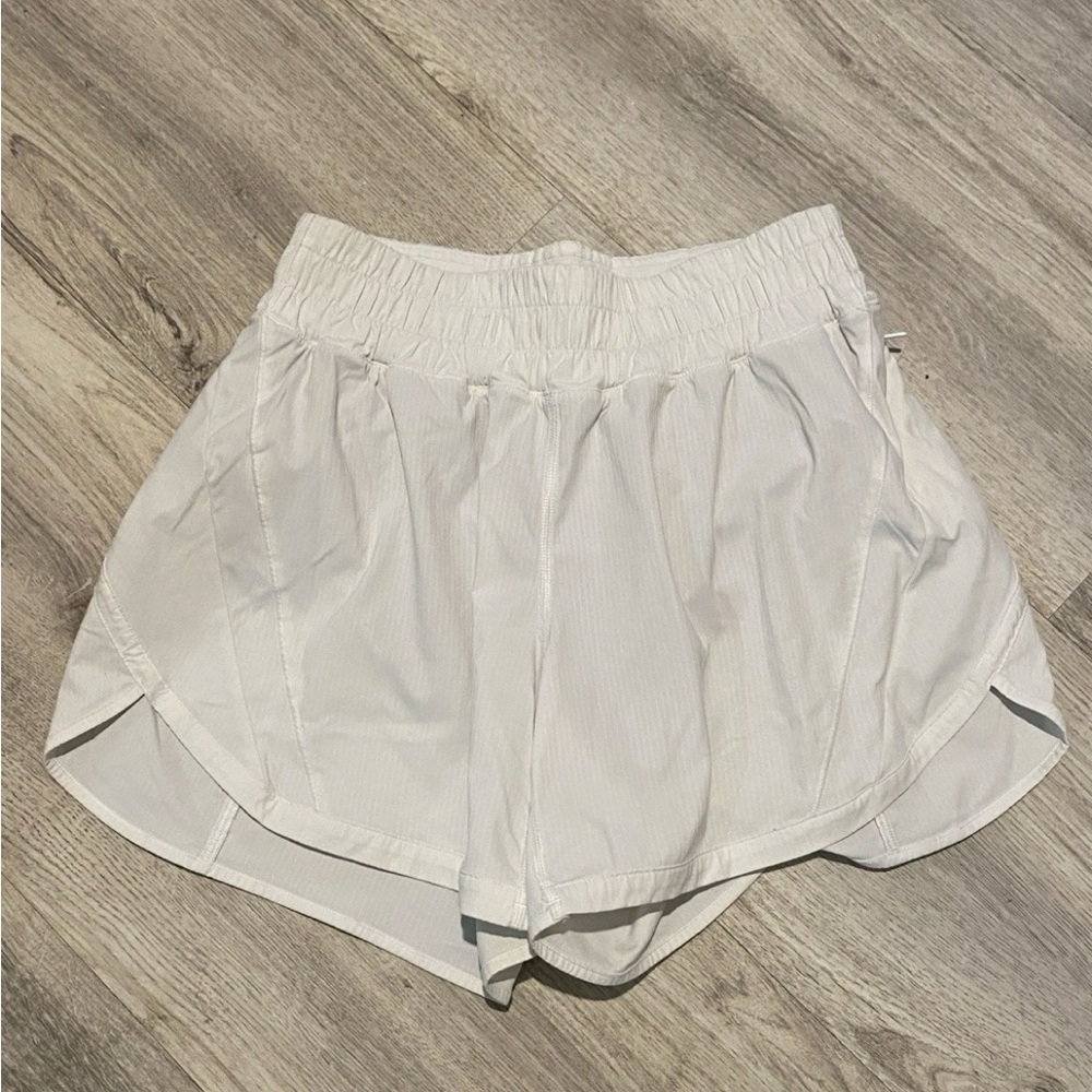 SOLD Lululemon Hotty Hot High Rise Lined White Shorts Size 6